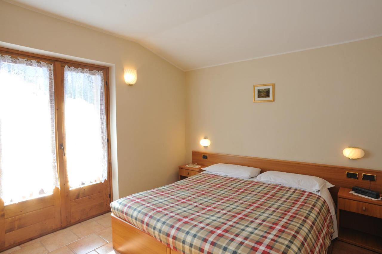 Hotel Ristorante San Pietro Valdisotto Buitenkant foto