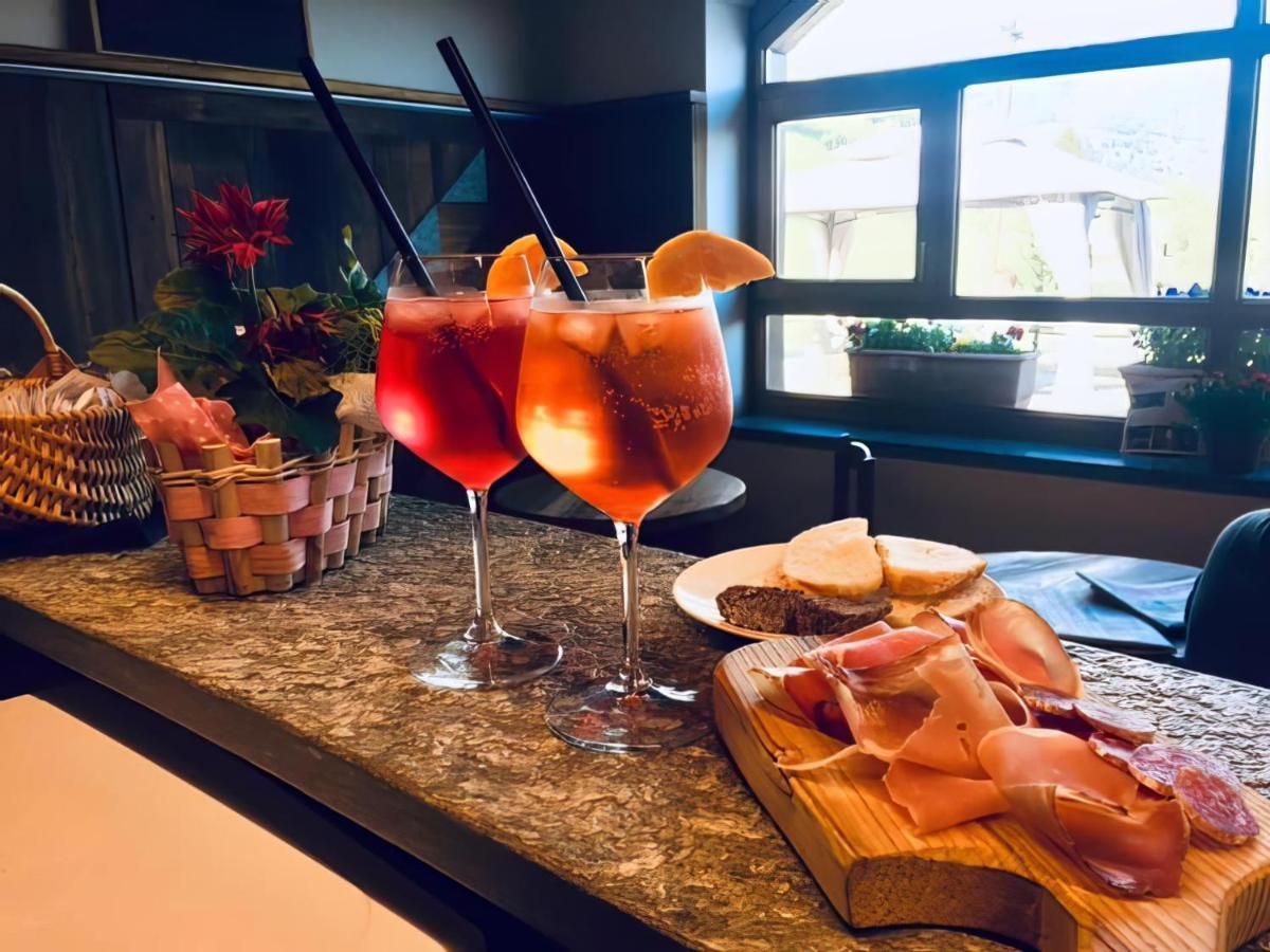 Hotel Ristorante San Pietro Valdisotto Buitenkant foto